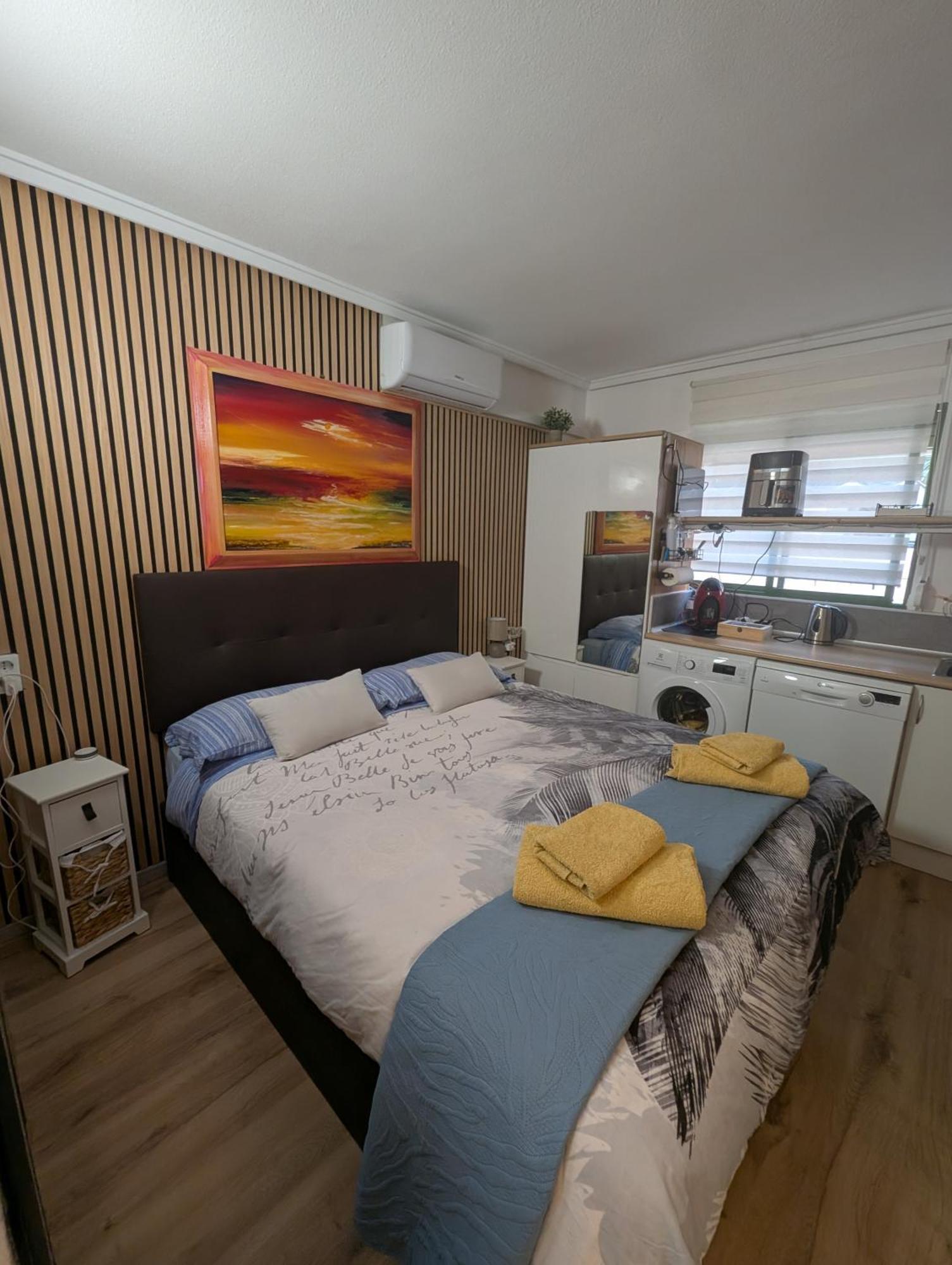 Alicante Postiguet Studios Zewnętrze zdjęcie